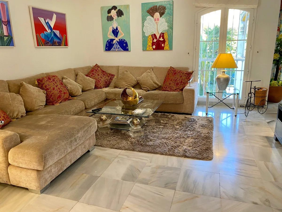 d68d5f5e-b503-4157-8b8f-382deca19962