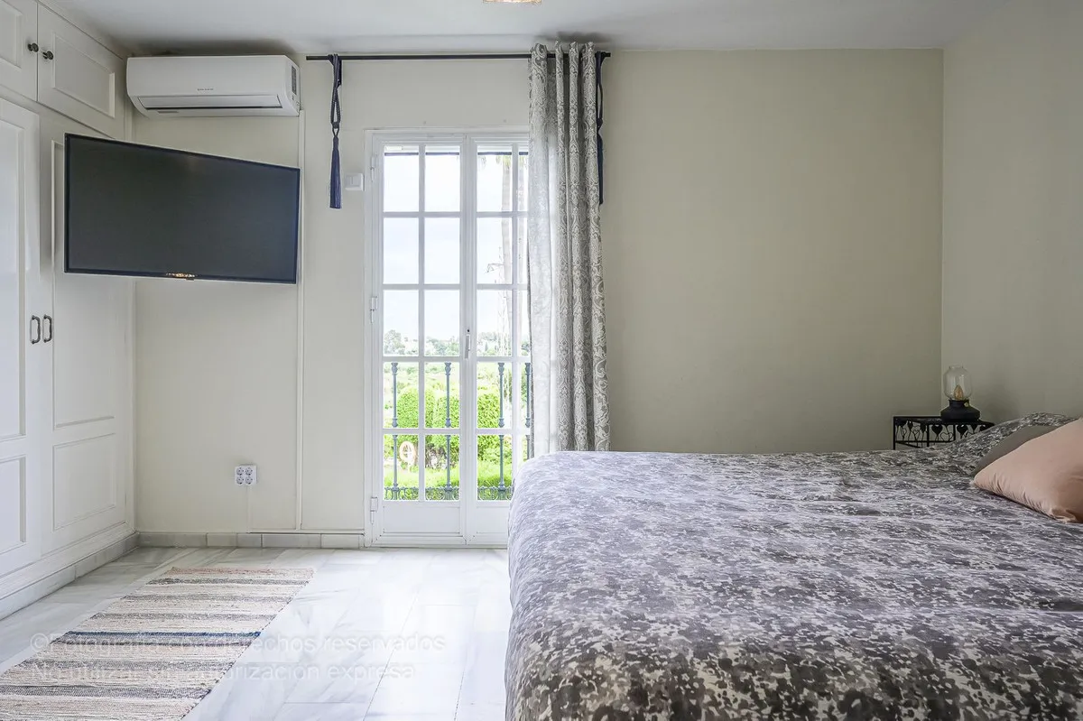 0ec9793d-0954-479c-b26d-2a9e16578d5d