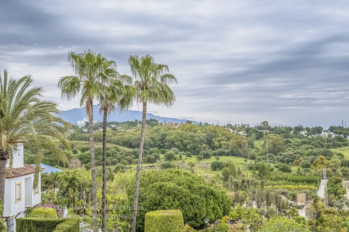 60e7b088-d82b-447d-b871-9ba89d1a4498