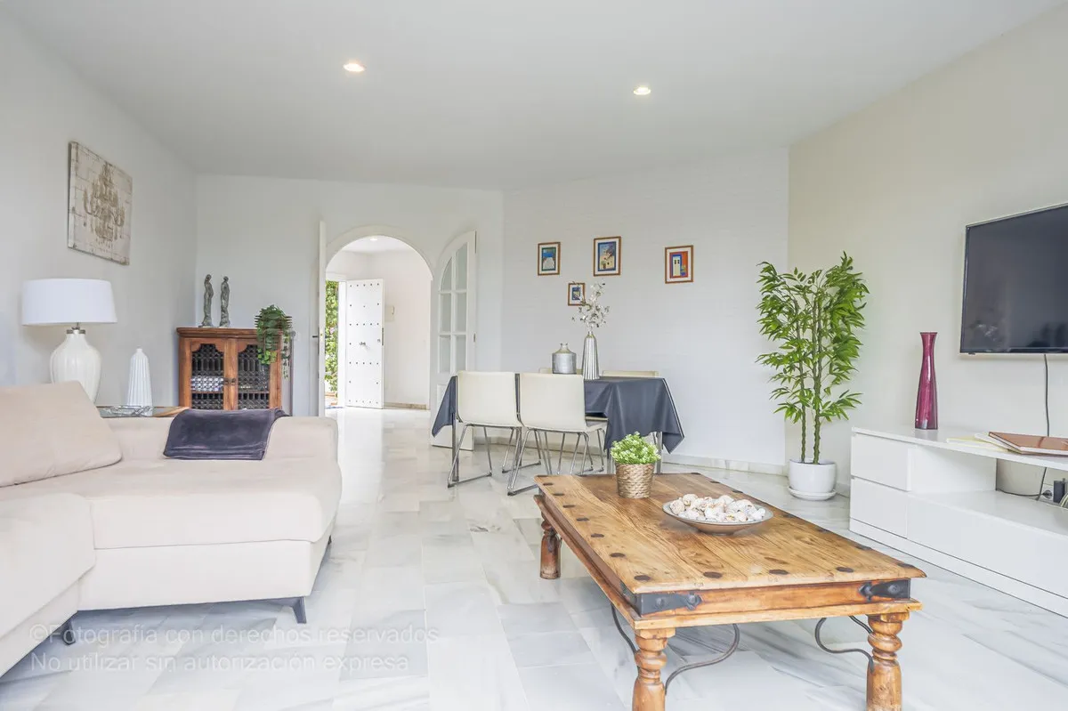 6c408959-5a1e-4b01-b750-b0b4d2ffe921