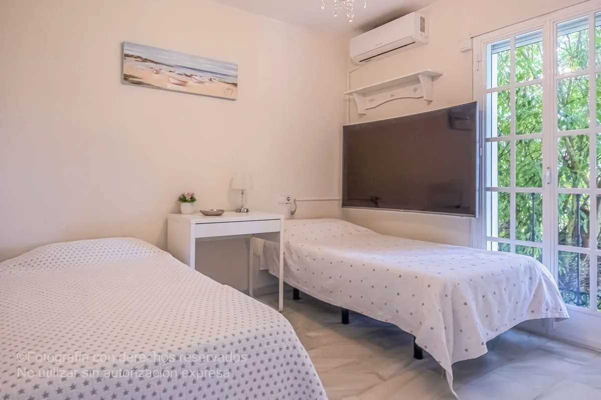 d8edbbc4-f443-481e-9a74-f1265ad1b332