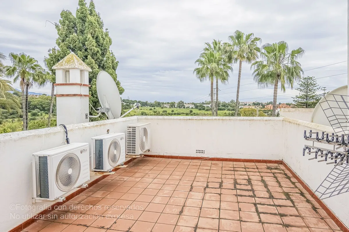 f842990c-4796-42ed-844a-c36c4520cfbb