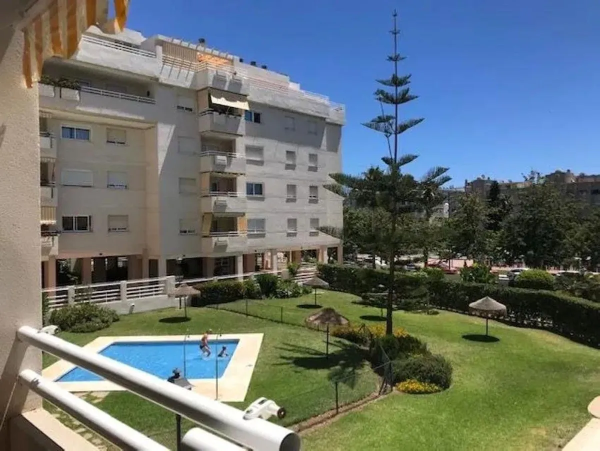 ae0e0f4b-fbc8-4a93-b720-ca0fce8d4dfe