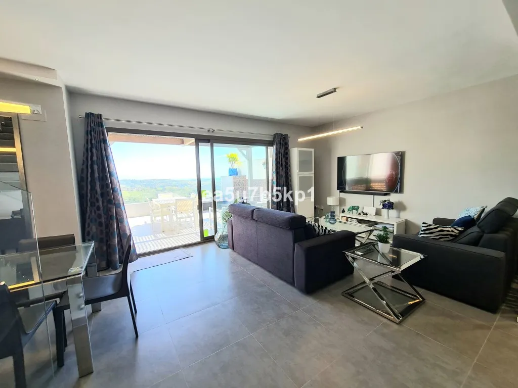 963aa568-7857-461d-a51b-6e8ad657617b