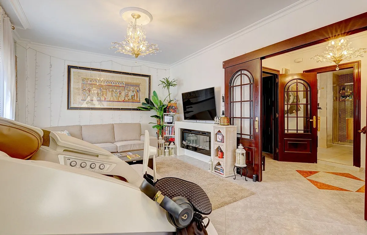 c386455b-716a-4eea-b40c-2810dae5d009