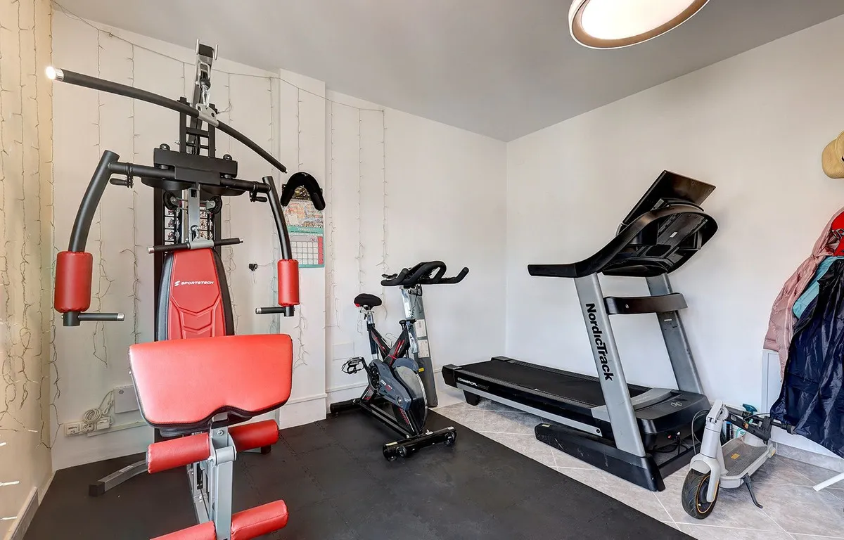 c9949bdd-a230-486b-8735-4eb144ab1a0f