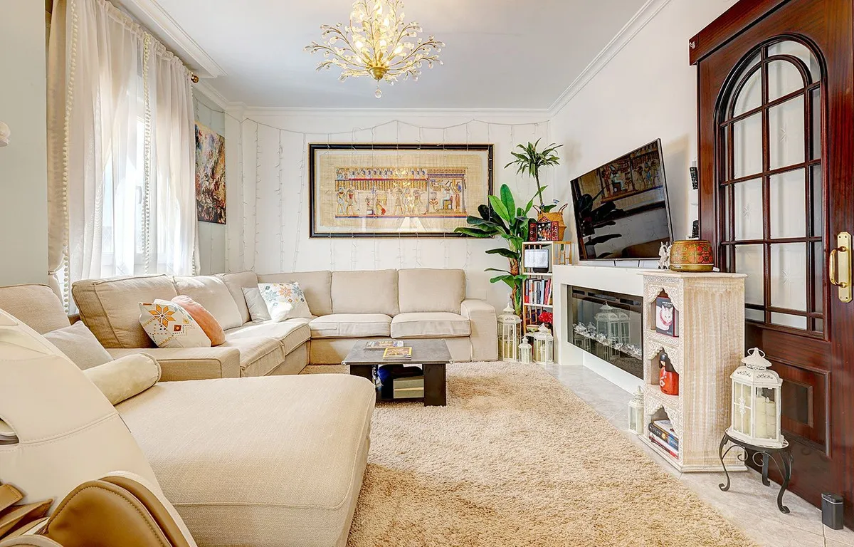 e3d67a37-e0c1-446a-b087-e9016c162547