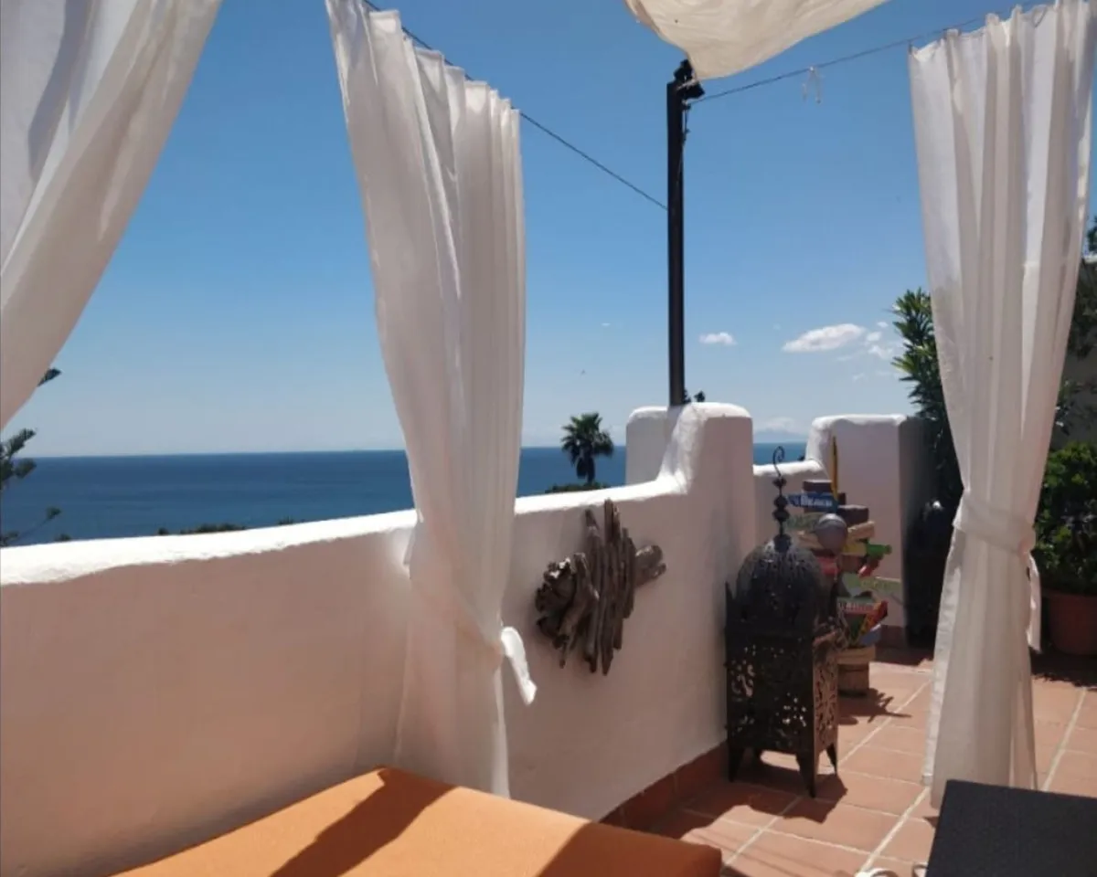 06e94be3-95d6-4c45-9877-32dfd849427c