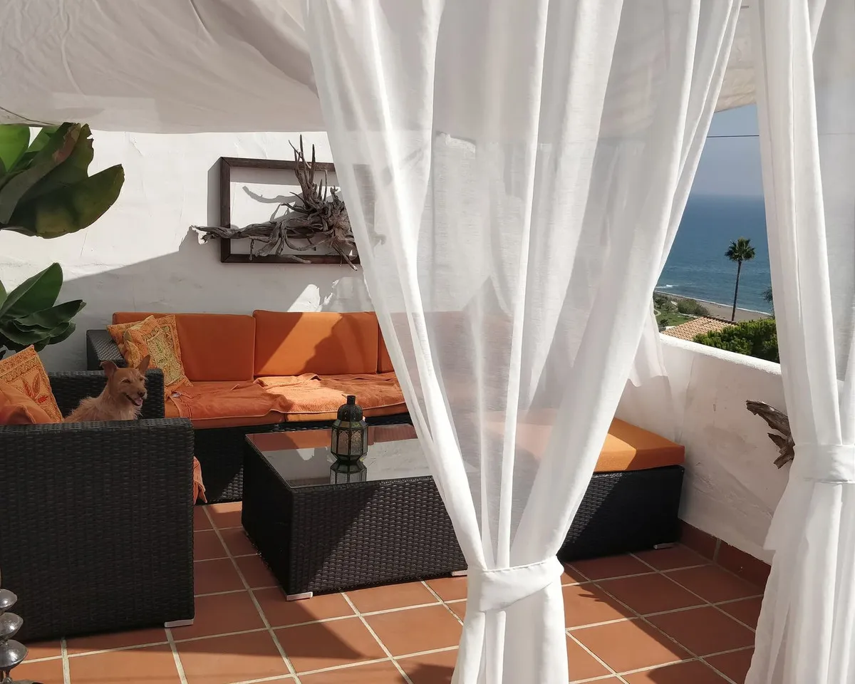 1f068c17-ceed-4f41-879e-7bdbb5ee23d0