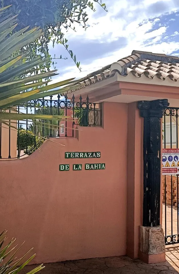 b215ad13-7cc9-4c20-91d8-09d71d4a136d