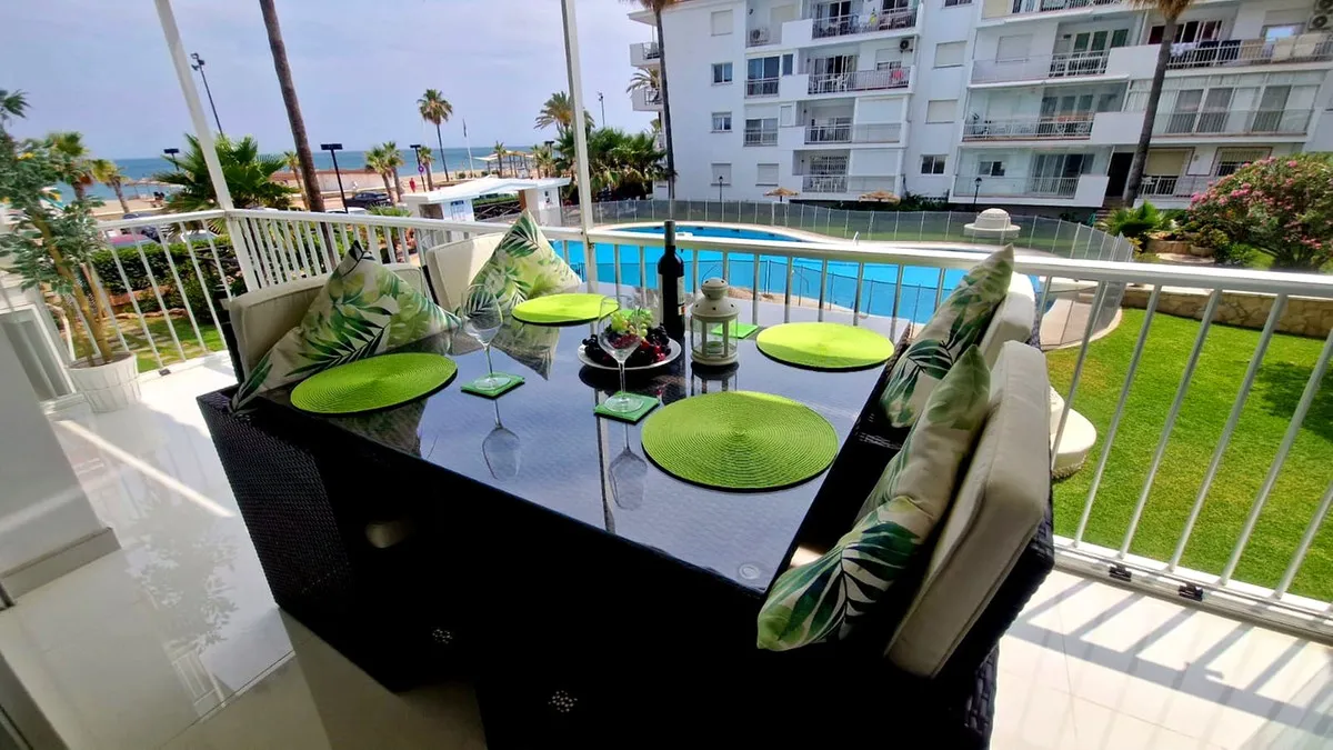 4d4a7242-ef01-460a-b2f5-c53276223ca0