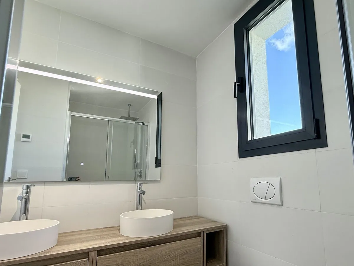 2f952377-a3f5-4289-a214-e4eb066ae06a