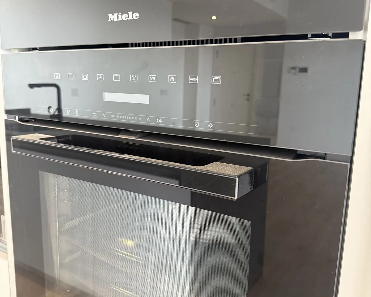 f95fbc30-adcc-483d-a9bf-ea026b752437