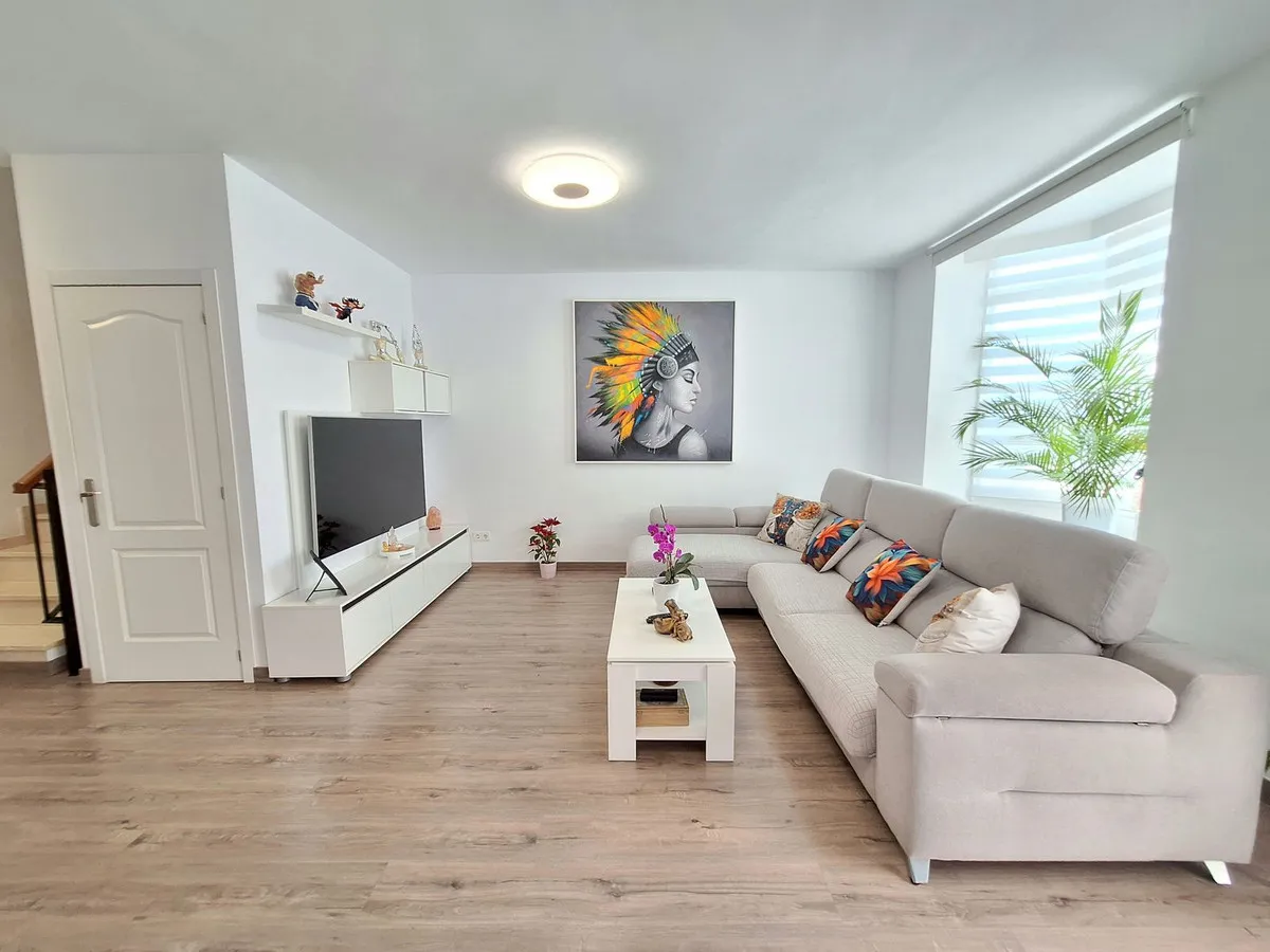 8c9152d4-2497-47bc-8b02-70b0e75a18d5