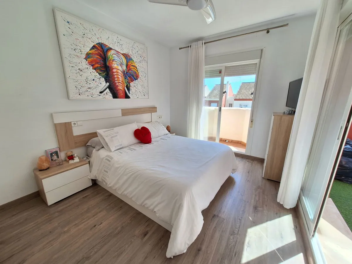 c347a2a1-3aa6-4ff8-b0d1-744c16734064