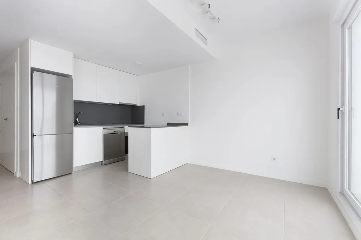 4504d819-4236-4e07-b438-f76b4e037d4e