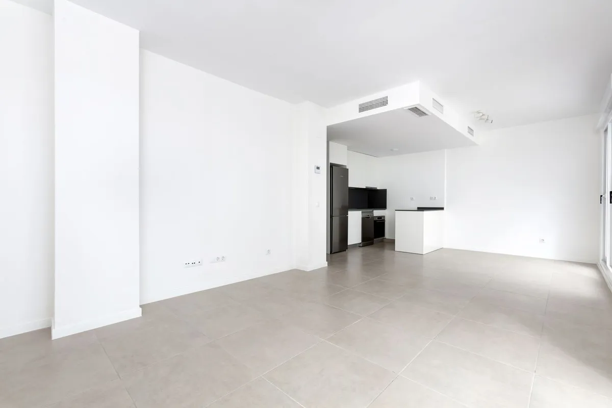 4d21e35b-021b-45d0-83da-1afa6552f246