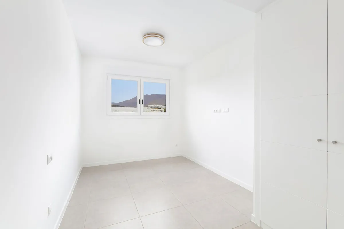 f5f2ce07-f93f-4bff-b5e6-e0d7f0bd8a1b