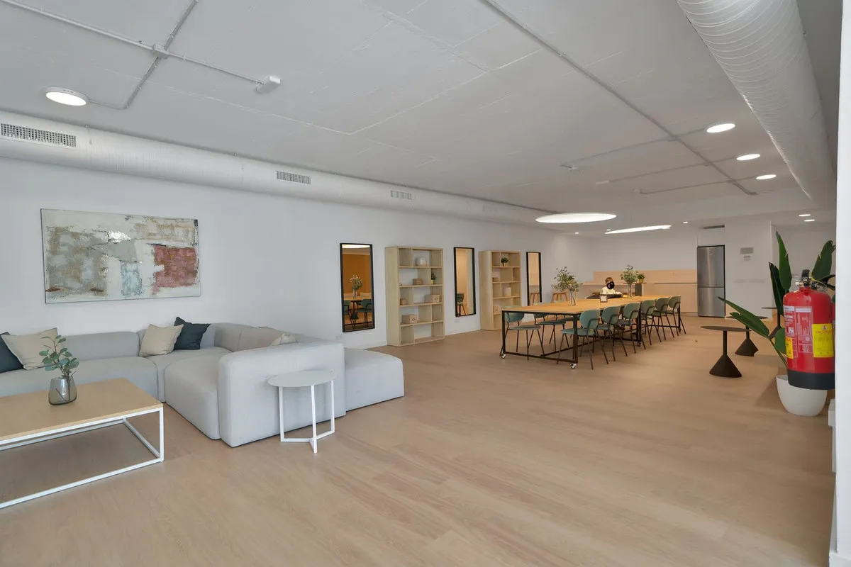 028e60c8-ede2-4b60-a021-d504de63f35c