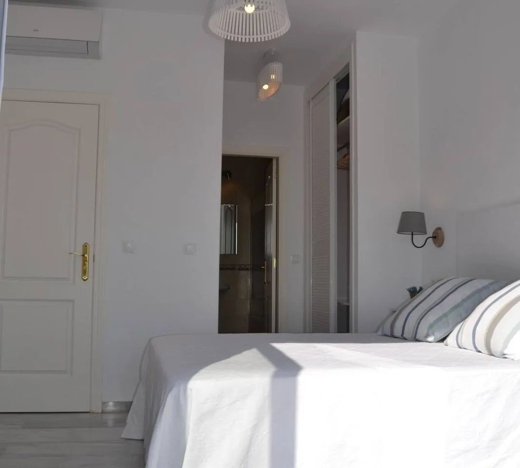 25af08bf-e024-423f-9c2b-644f3871c3ad