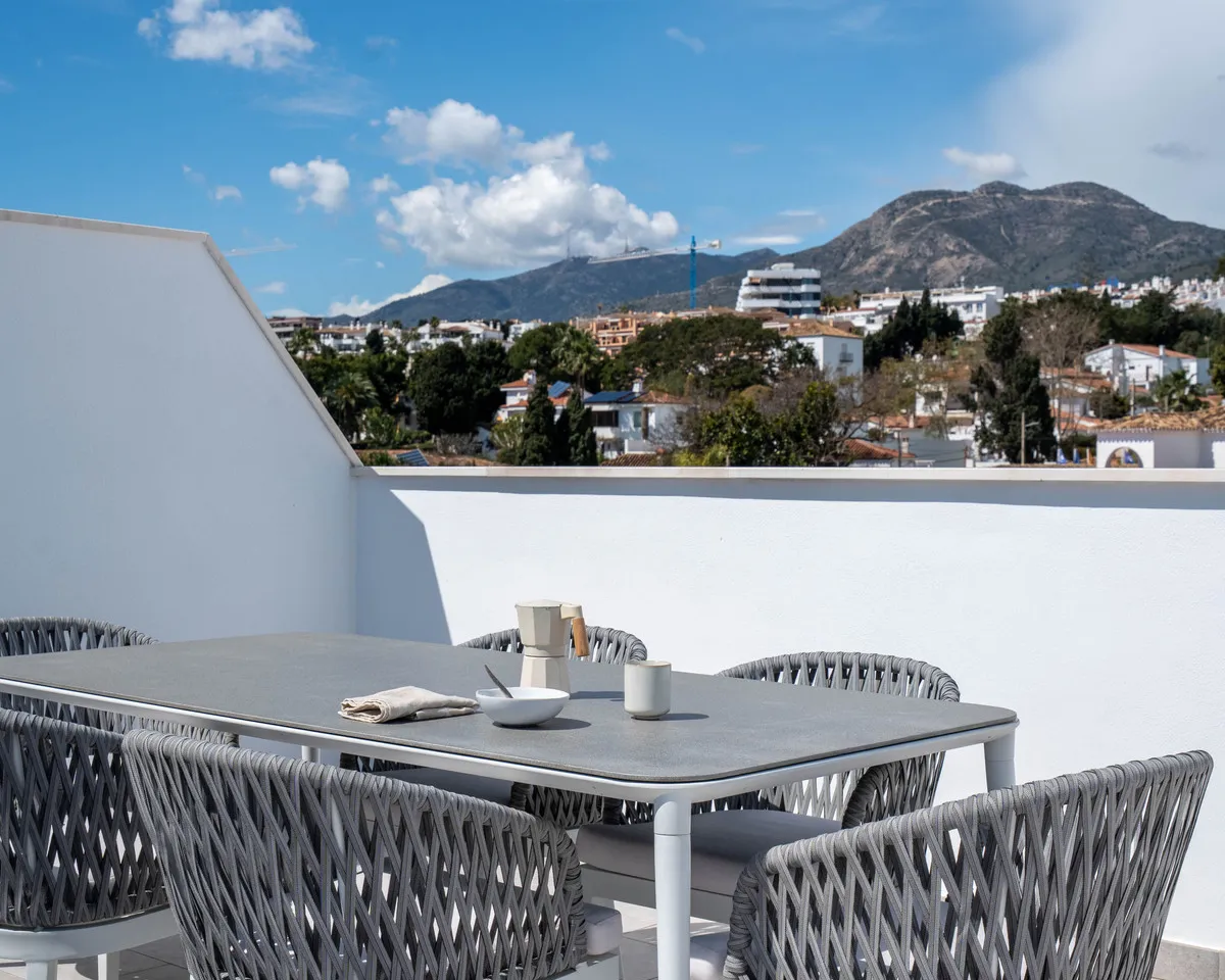 31622dc7-55c4-4ed9-b1c0-140f71e3c66f