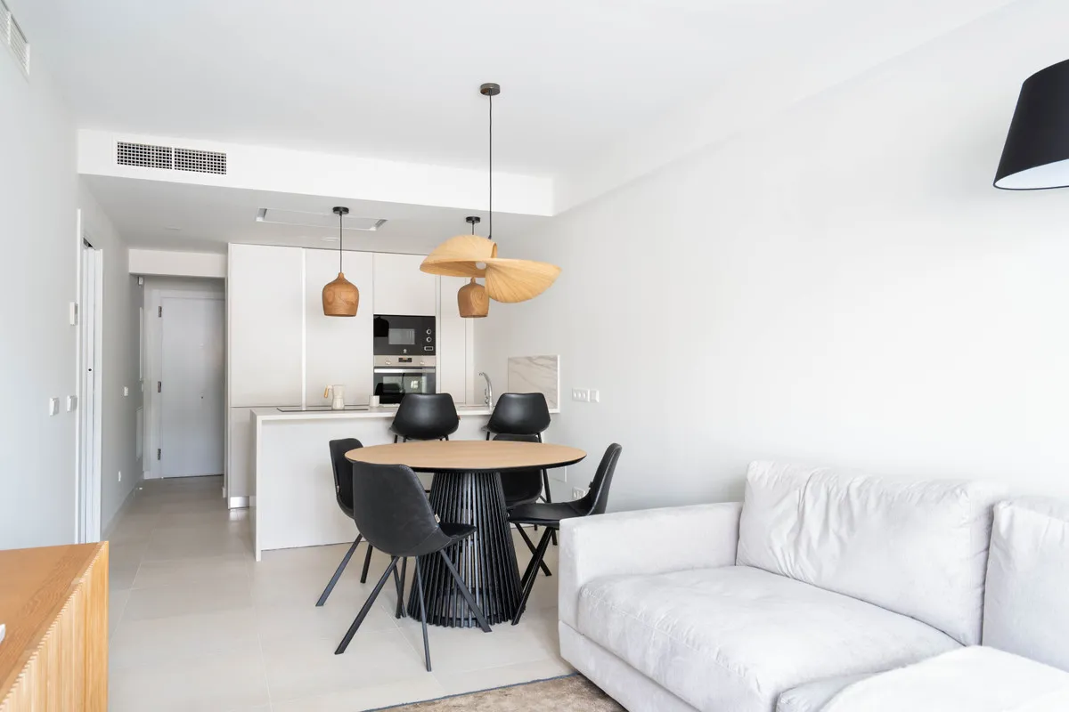 3f83c514-ca29-404d-b23b-1e9004292f27