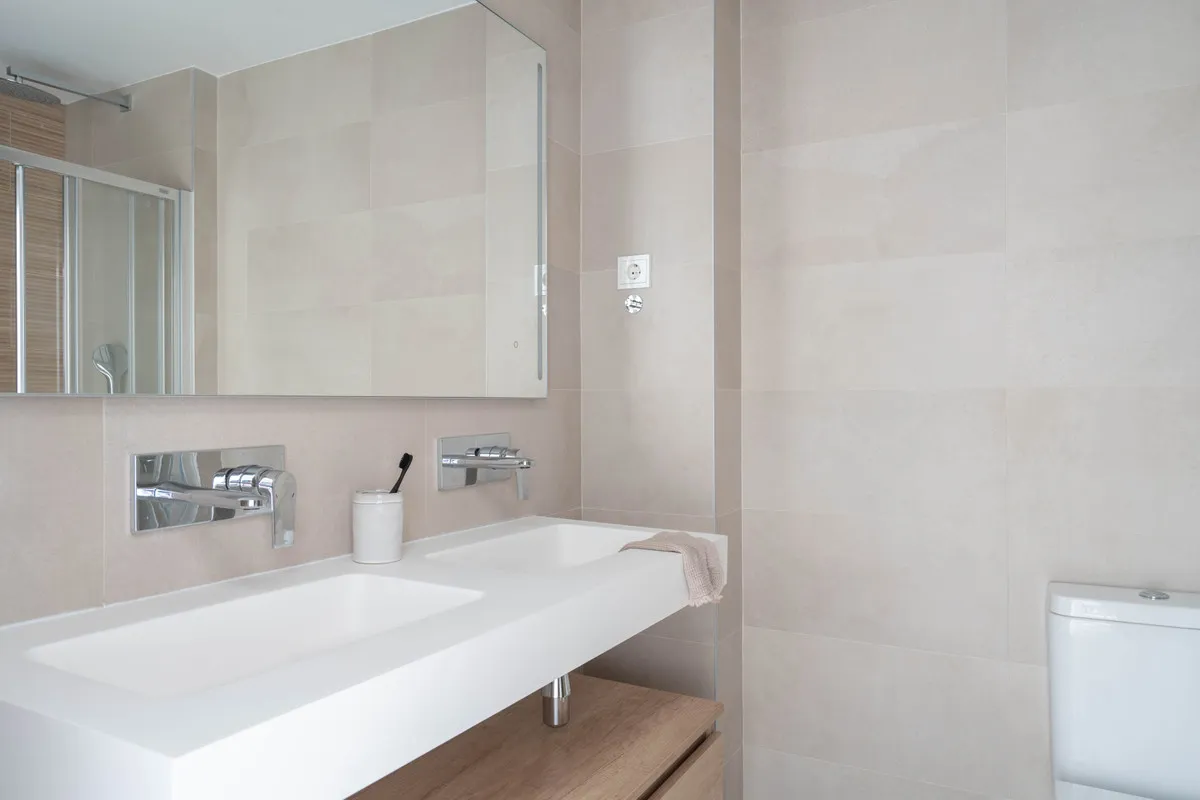 76d09dcd-b460-4ff8-9023-7d0e4c14350a