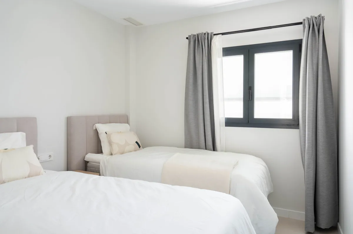 ae53875d-1c37-4e64-876b-923ebc2c9801