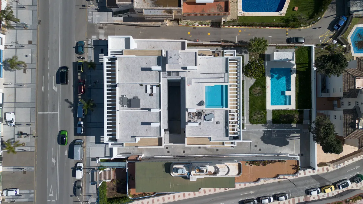 b3da1ee4-f39e-4bac-8619-0faa2e9d0bb5