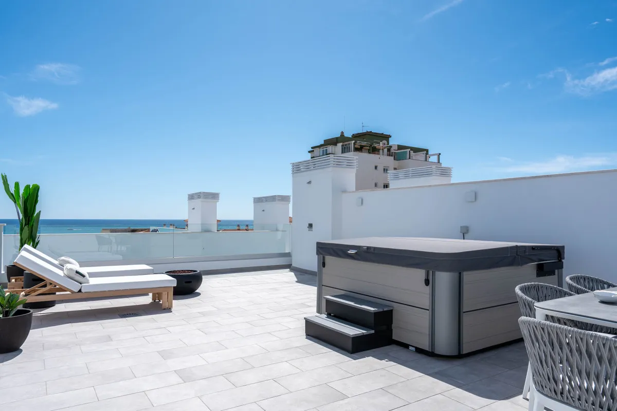 fba0e8d4-5963-4a47-a560-e6c2c9f71dbd