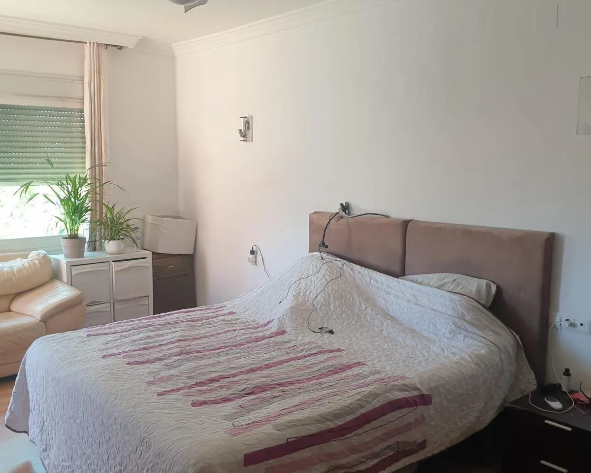 9859312c-9617-4e12-b884-a191d5d60179