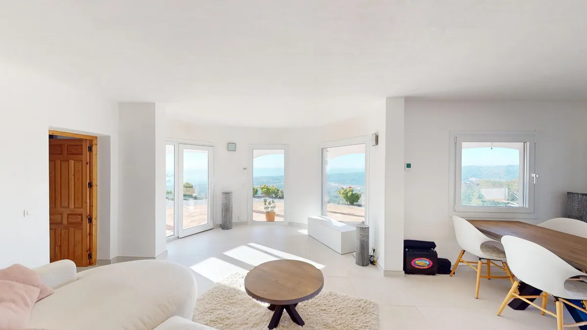 0d76a02c-9dc5-4464-a10a-3f15883bd753