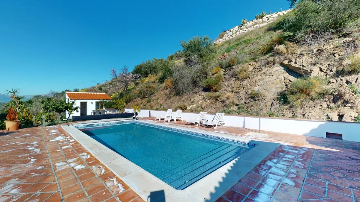 8b45fd2f-d0e8-471e-b41a-91902193429c