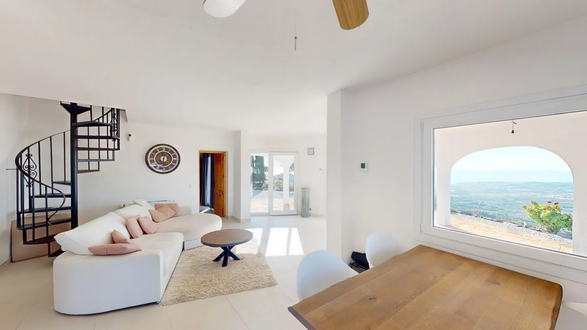 ccd34886-43d5-4493-87a7-01c85475add2