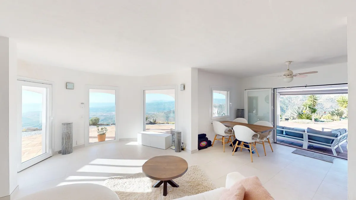 df38239a-f34b-4f97-a47d-436707d60fe9