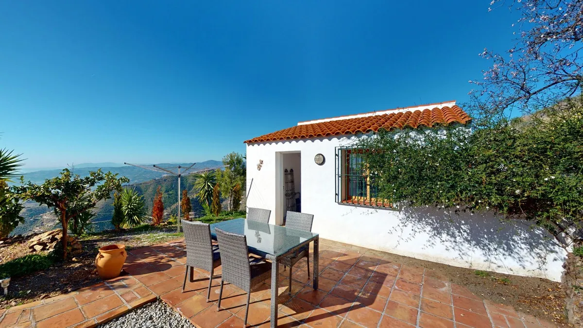 fc11afff-8fdd-4308-85b6-6deceba3c1e1