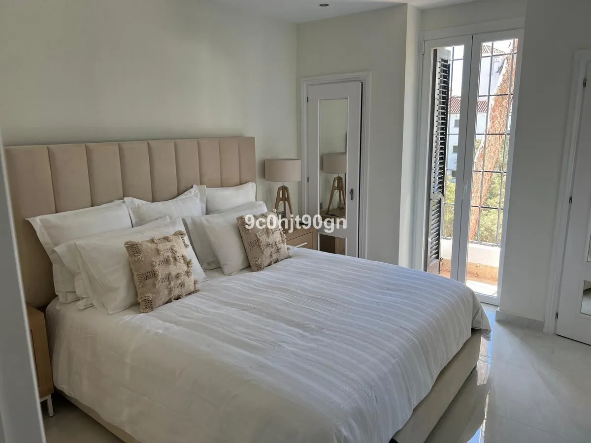 a8098d8c-87a1-4973-94ce-1ce727c2a16e