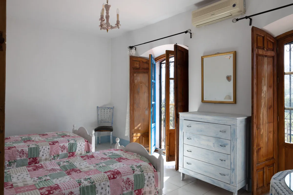 9f899283-5033-47c6-a358-41da531e06a4