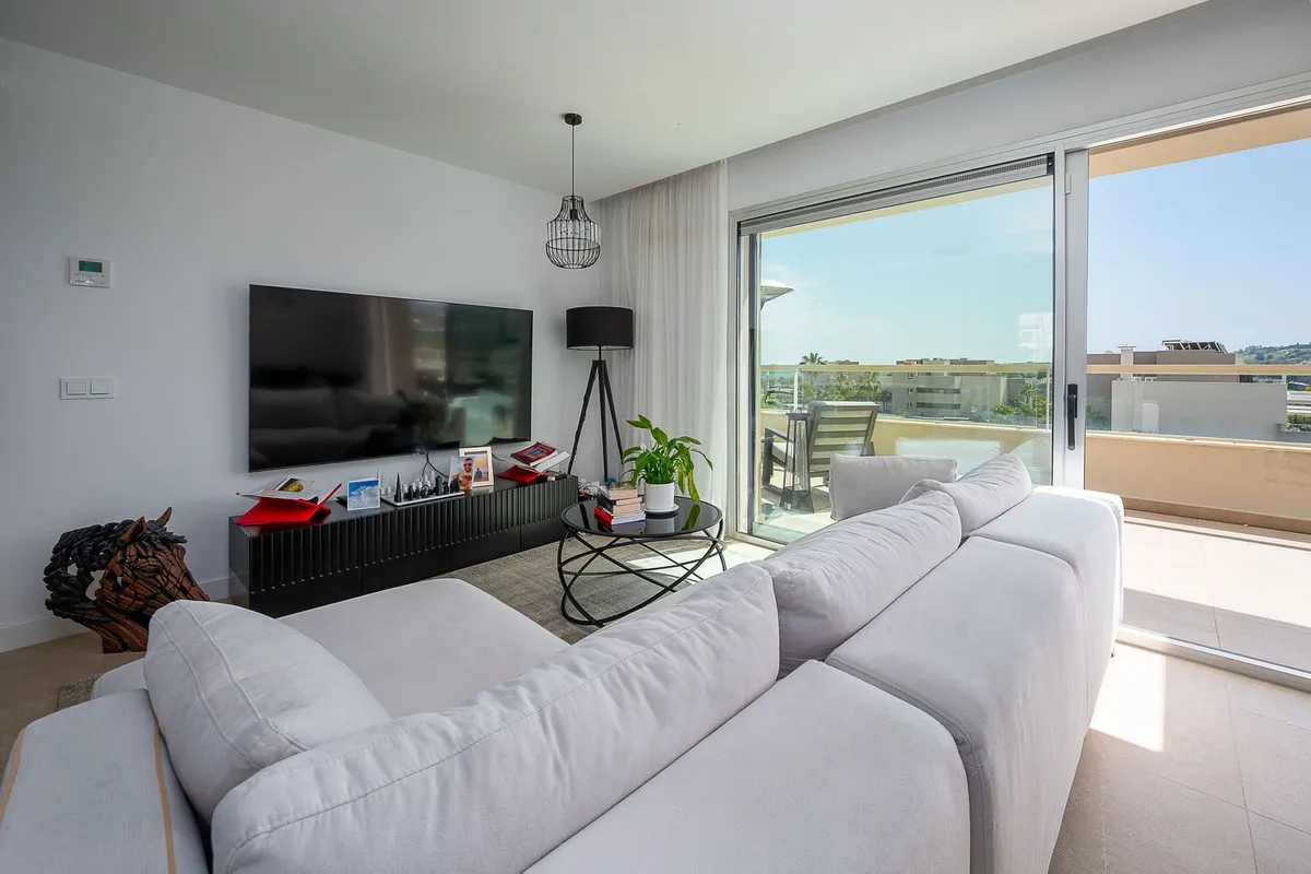 3c94d0c2-2531-438a-afb1-72163921a66b