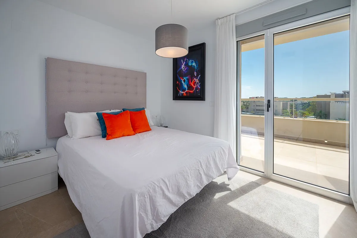 85f15073-52e3-4909-89b1-d3dbc6f7f6a3