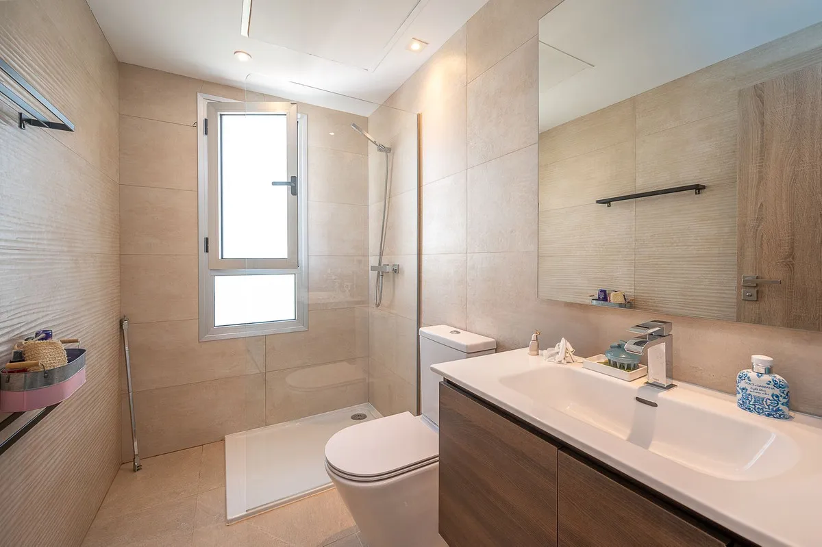 9f2dab18-2017-4a2f-906d-b1f7906e5d86