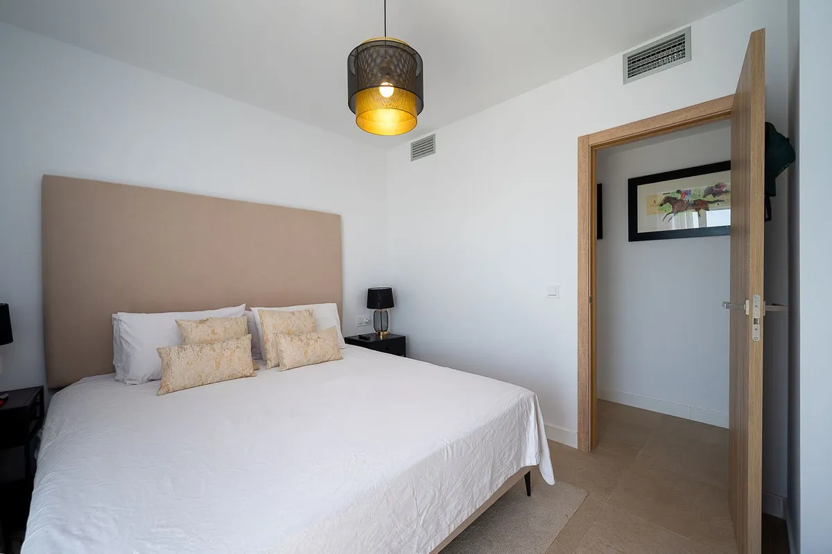 af5b701d-544f-46ad-aa5d-508bb0acc23c