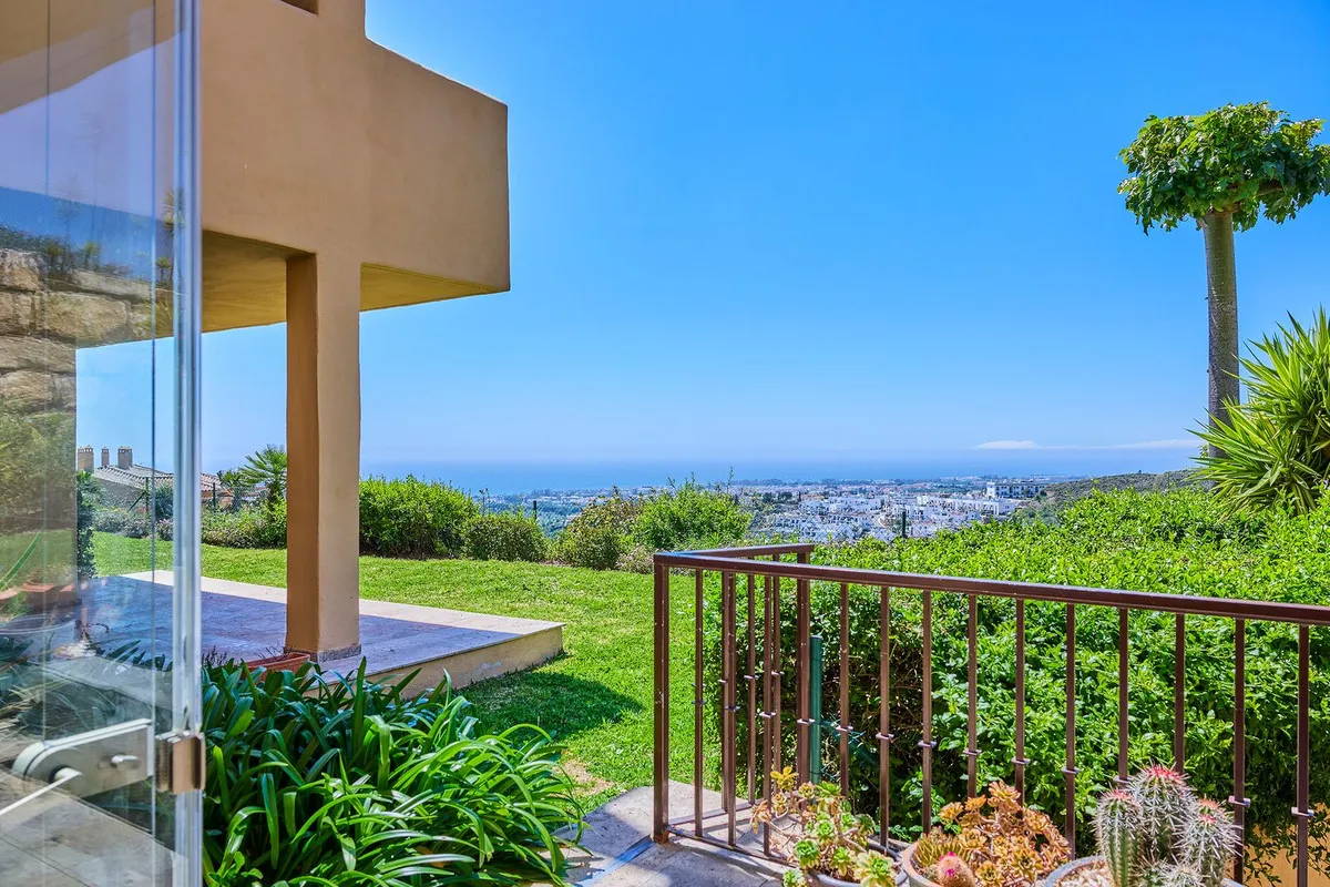 794a8044-aa07-4723-8dc7-eba56783a825