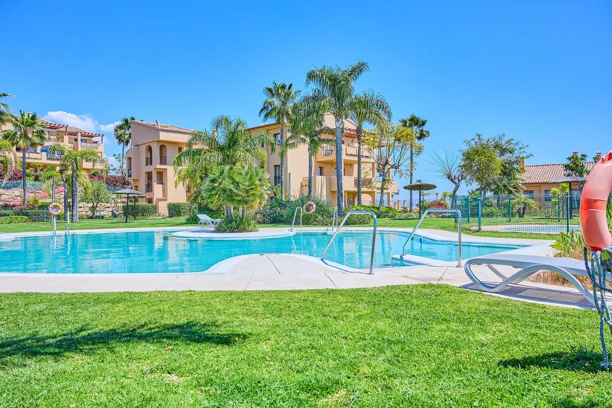 7ef627af-41e5-4ed0-81d5-7d5289ea3511