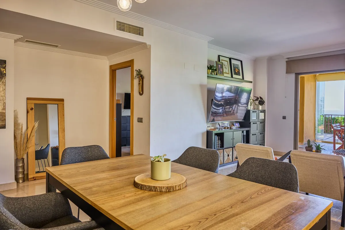 a7633fda-0880-4071-b064-dbe69014eeac