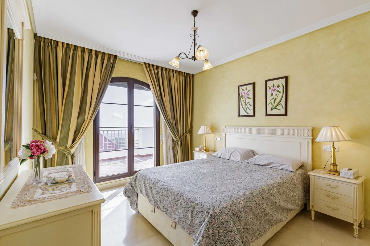 83952f0c-ee02-493d-bf72-2f33e98ce22a