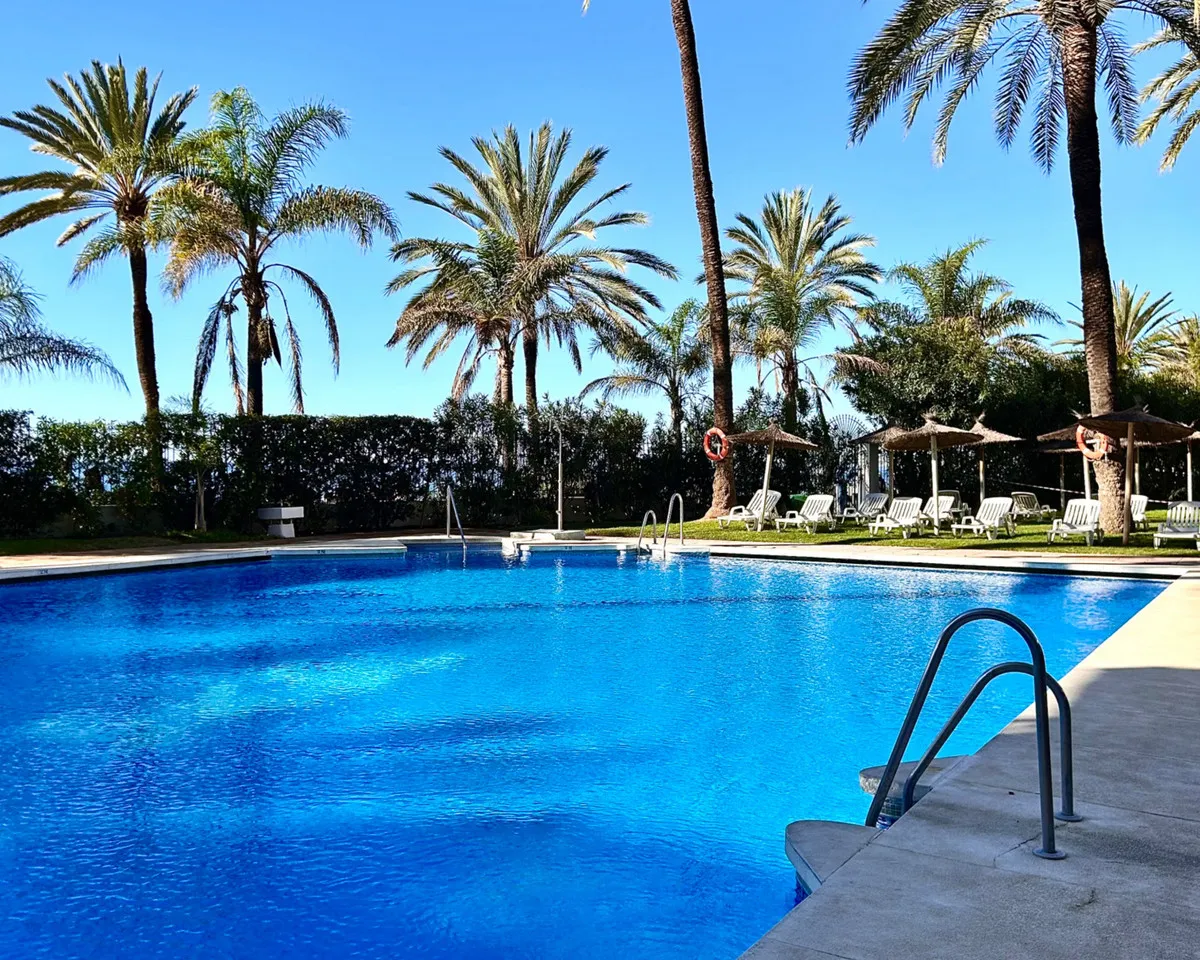 56f94c8d-3cae-41aa-9e83-4c4e33a9fcd4