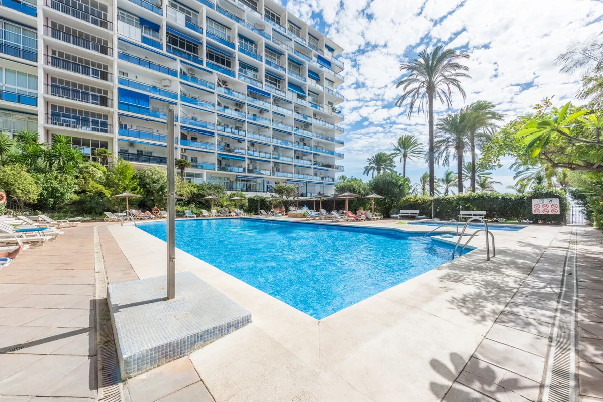 79385b2b-3eed-441d-8a30-ed8df45f2af9