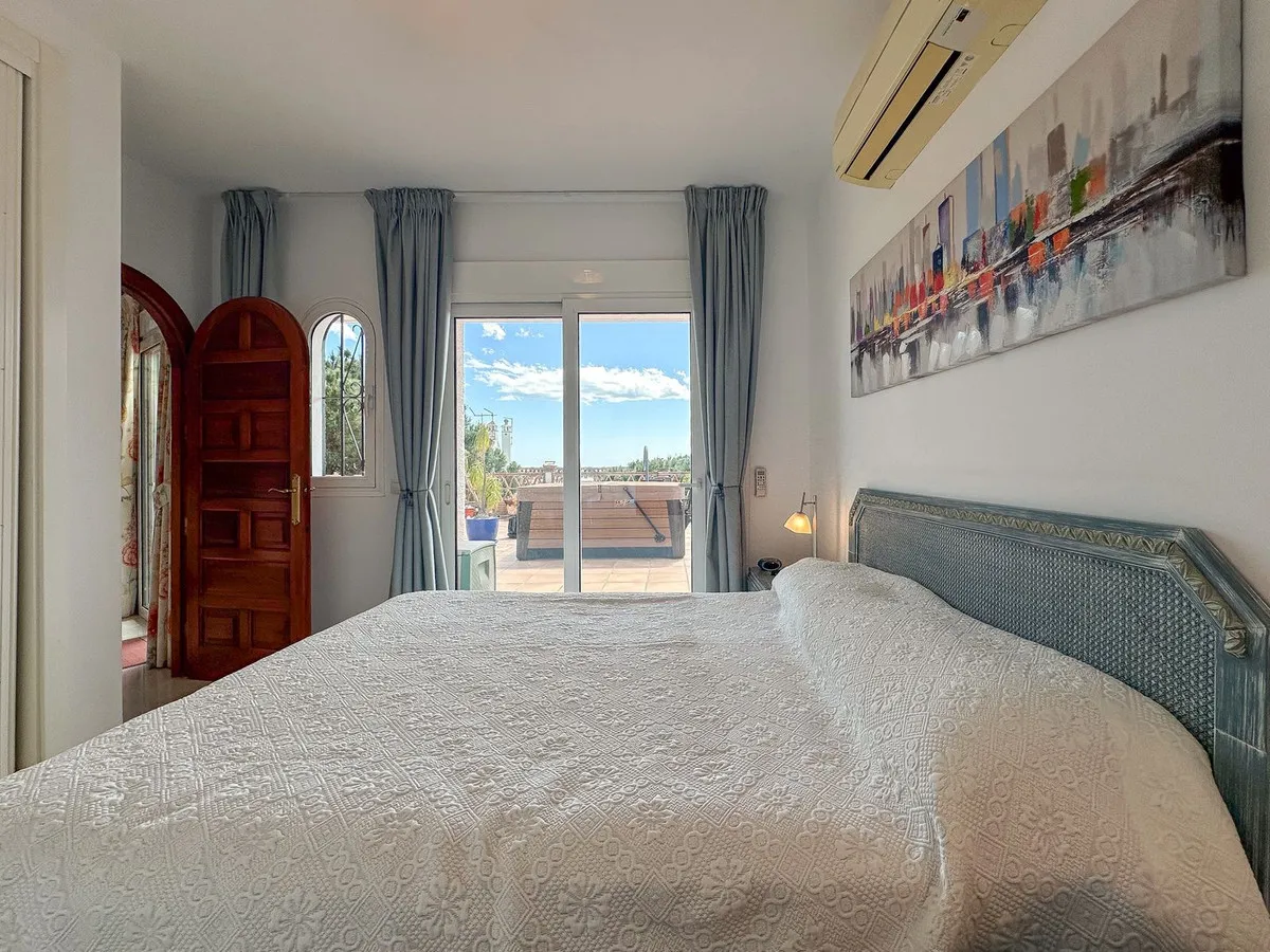 c549e7b8-d552-4125-93a2-077c4583635a