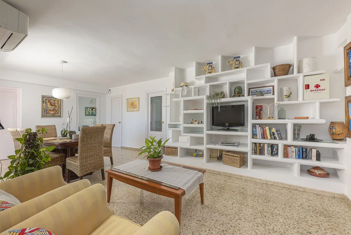 06d84f2d-bd45-48ab-9bb7-a0dae322be40